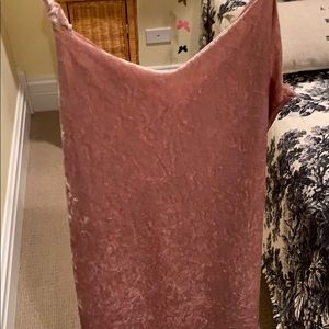 Socialite Dress! Chic, velvet dress